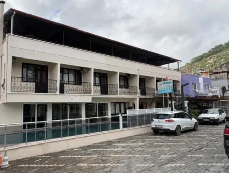 Hotel Zum Verkauf In Dalyan Mit 30 Zimmern In Der Nähe Des Kanals