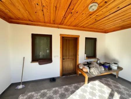 Einstöckiges Haus Zum Verkauf In 5000M2 Grundstück In Çandır