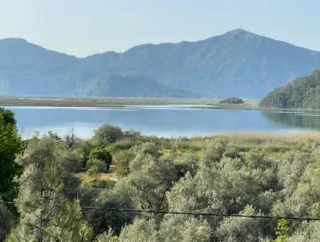 Land For Sale In Çandır 1252M2 With Lake View