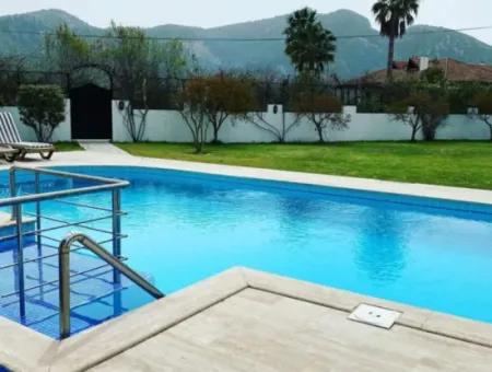 4 1 Villa For Sale In 1015M2 Plot In Dalyan