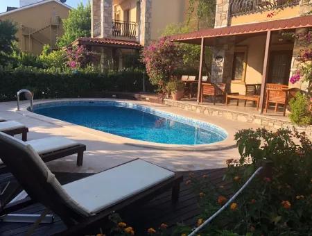 Dalyan Satılık Villa Dalyan Merkezde Lüks 3+1 Satılık Villa