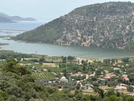 Çandır'da Göl Deniz Manzaralı Satılık Arsa